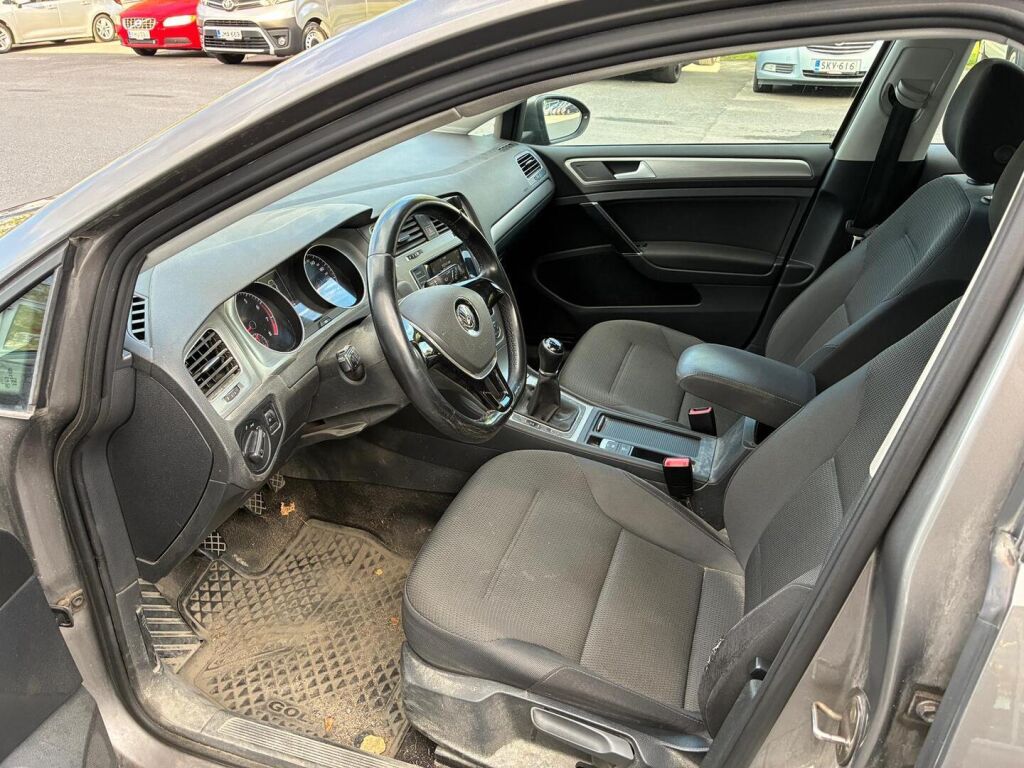 Volkswagen Golf 2016 Harmaa