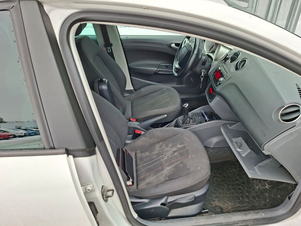 Seat Ibiza ST 2012 Valkoinen