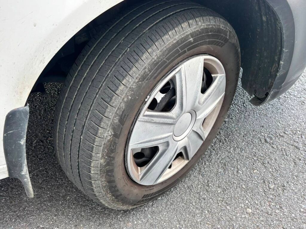 Volkswagen Caddy 2011 Valkoinen