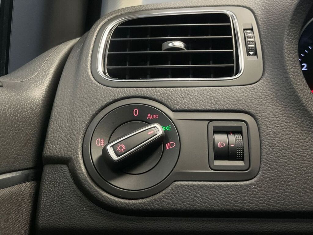 Volkswagen Polo 2014 Harmaa