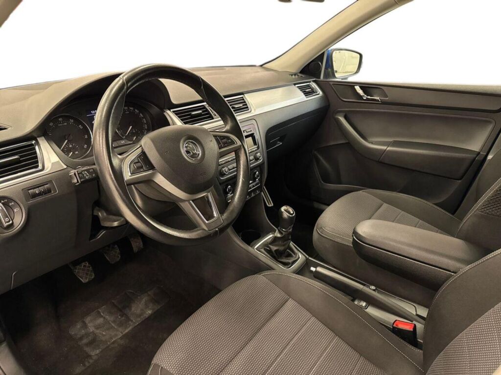 Skoda Rapid 2014 Sininen