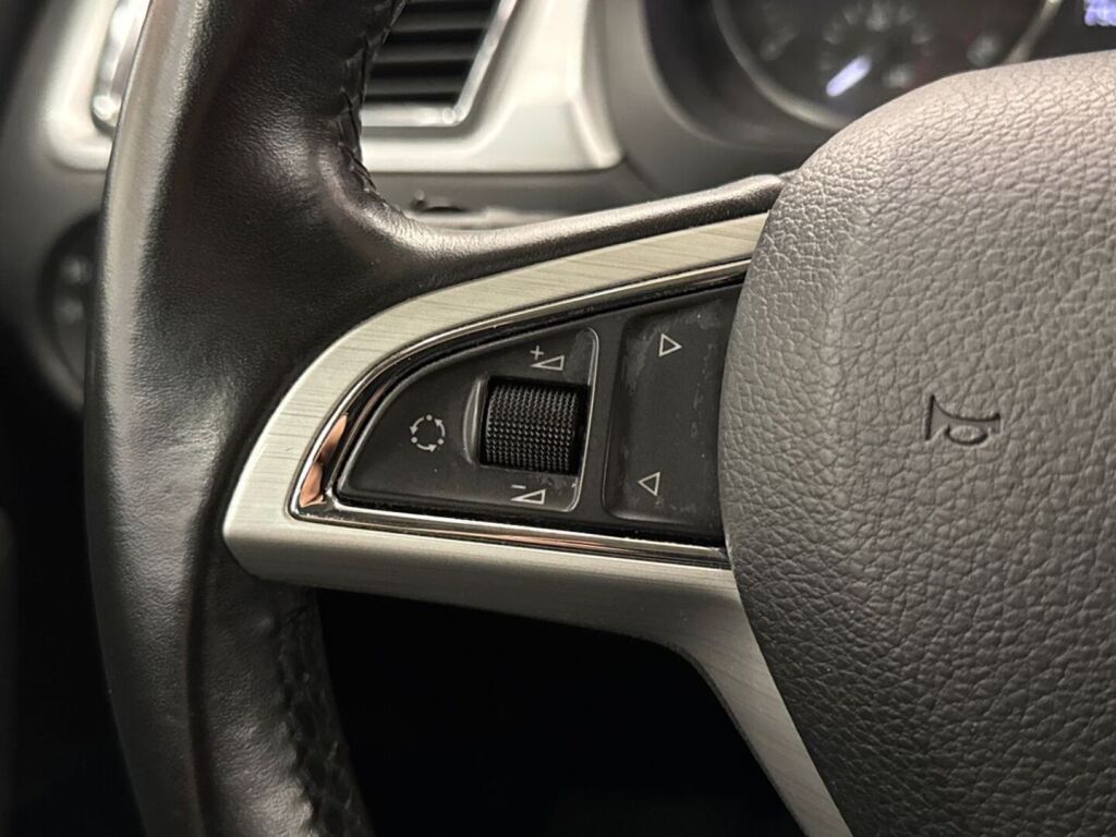 Skoda Rapid 2014 Sininen