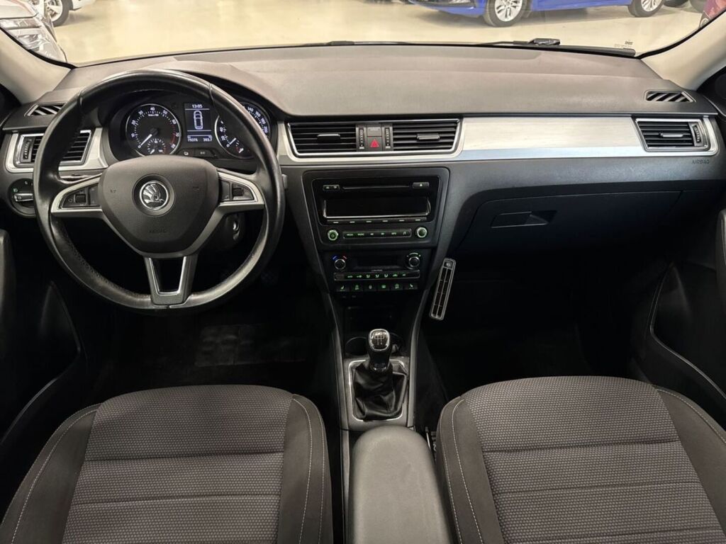 Skoda Rapid 2014 Sininen