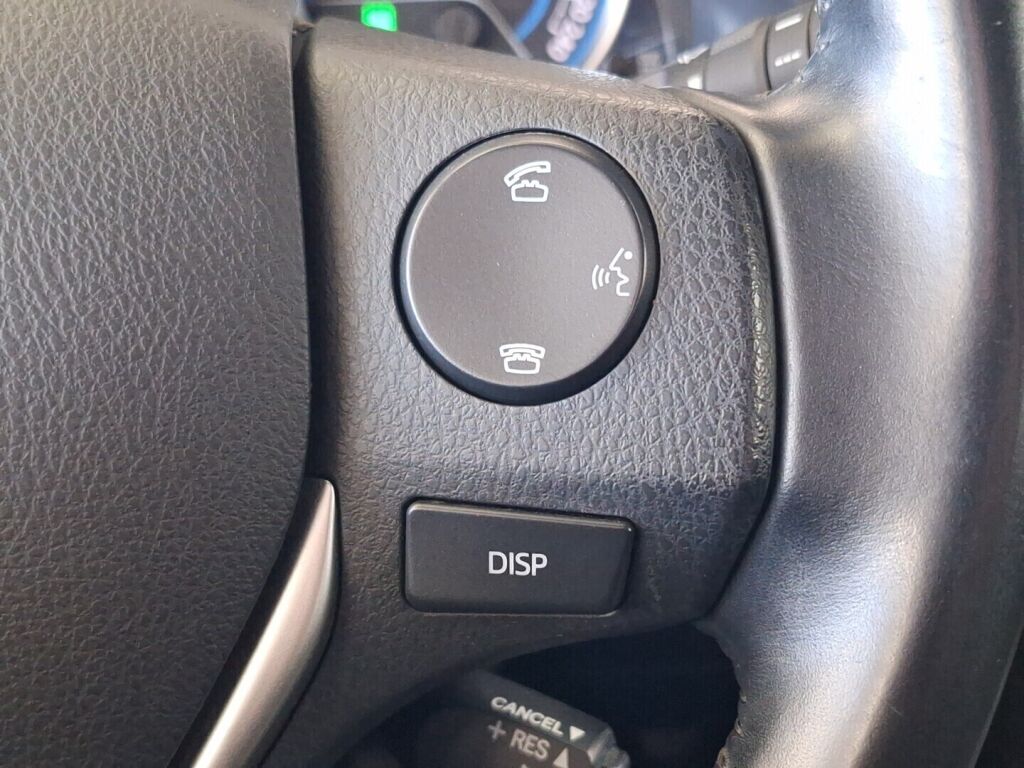 Toyota Auris 2014 Ruskea (beige)