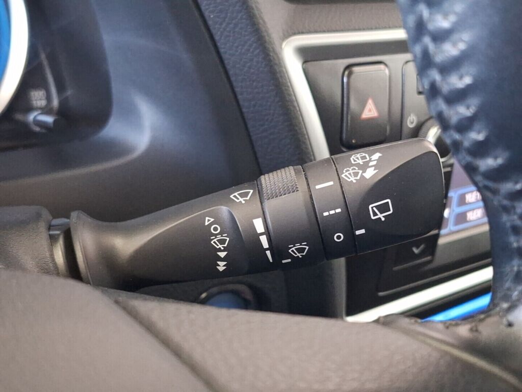 Toyota Auris 2014 Ruskea (beige)