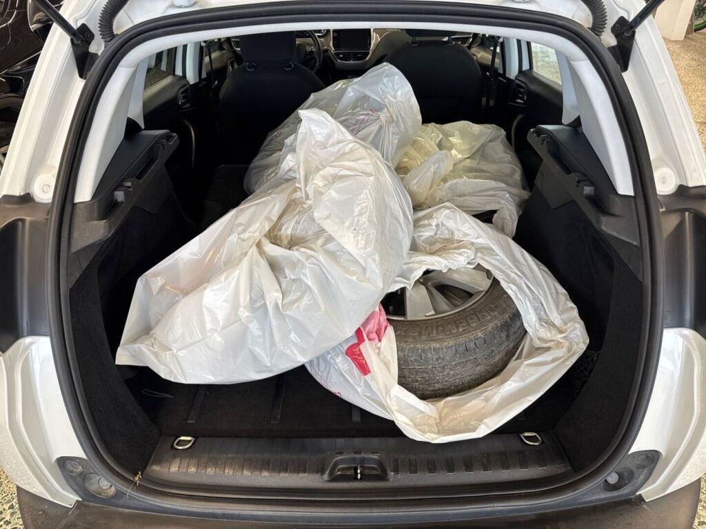 Peugeot 2008 2014 Valkoinen