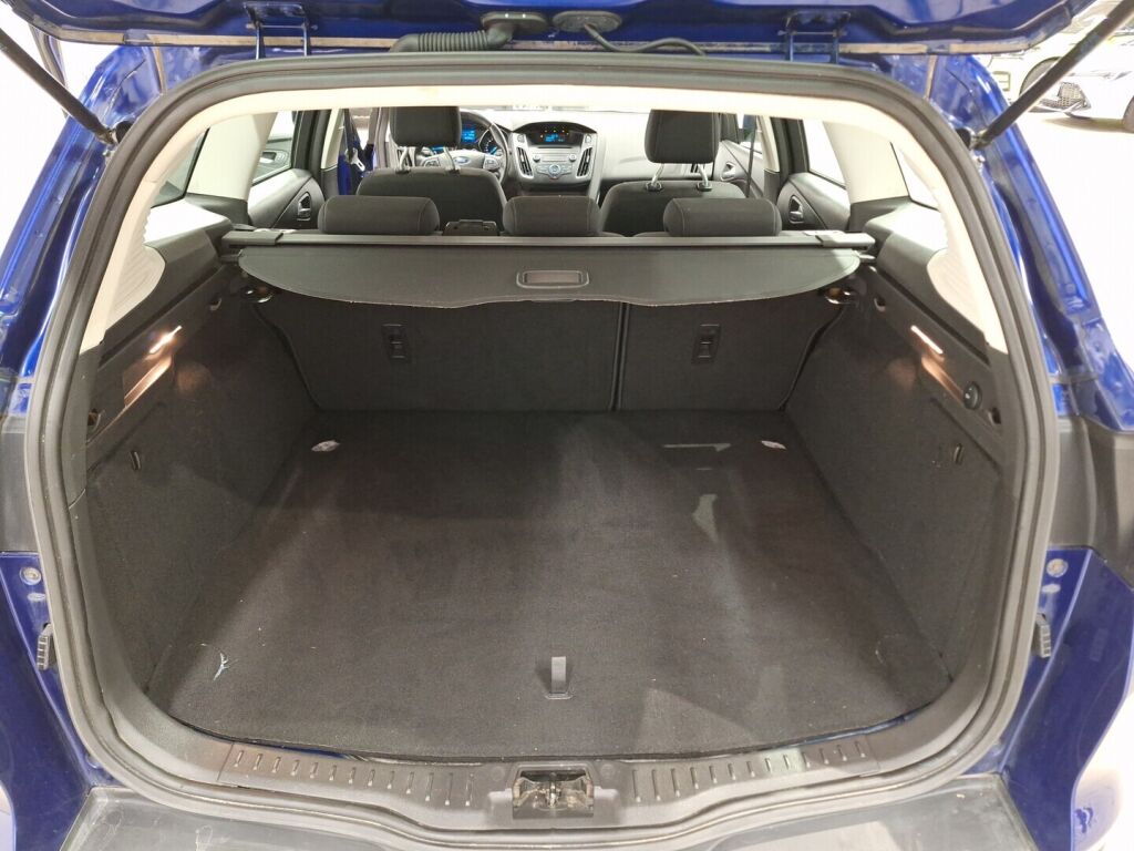 Ford Focus 2015 Sininen