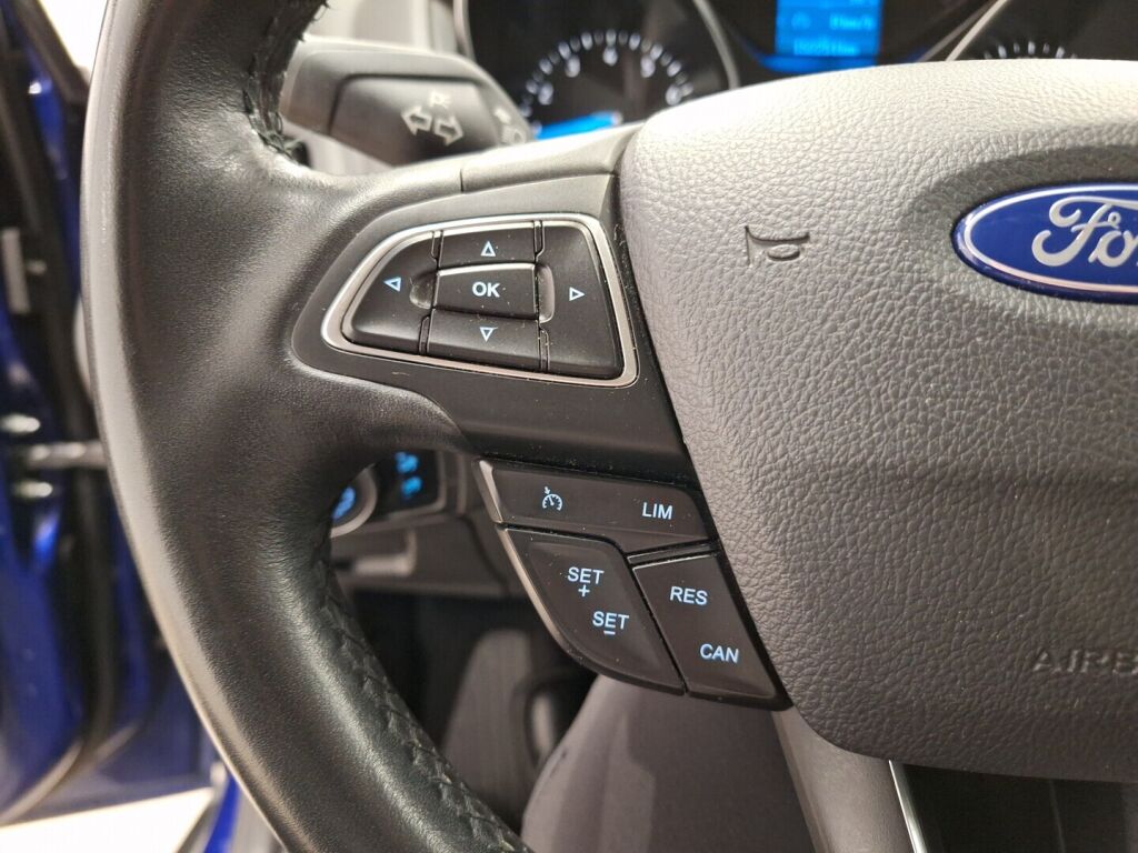 Ford Focus 2015 Sininen