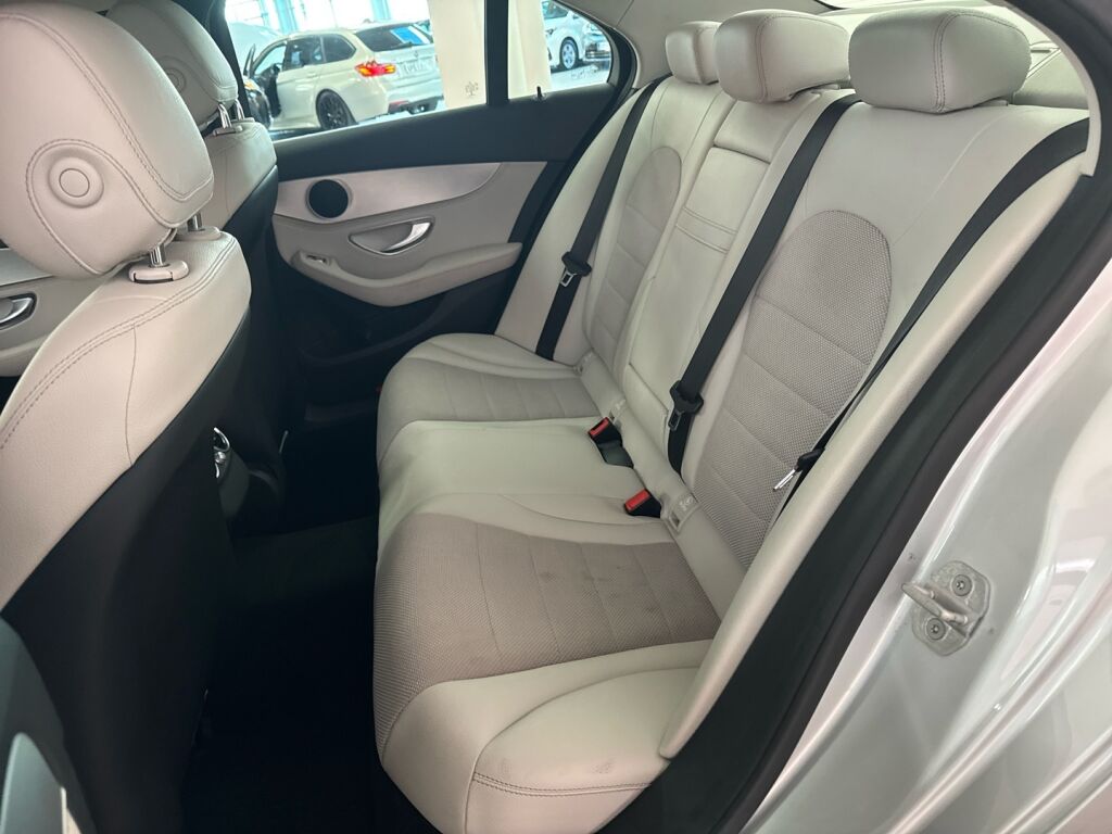 Mercedes-Benz C 2016 Harmaa