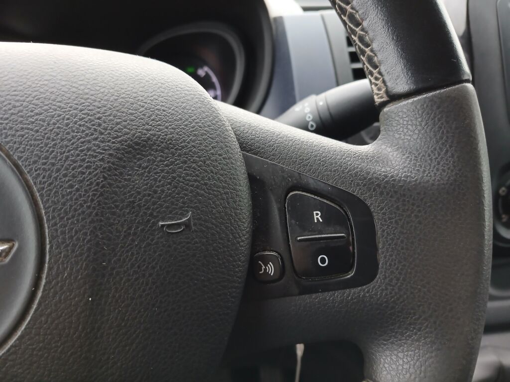 Opel Vivaro 2017 Harmaa