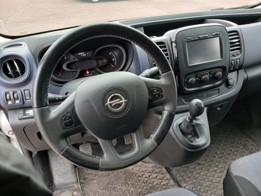 Opel Vivaro 2017 Harmaa