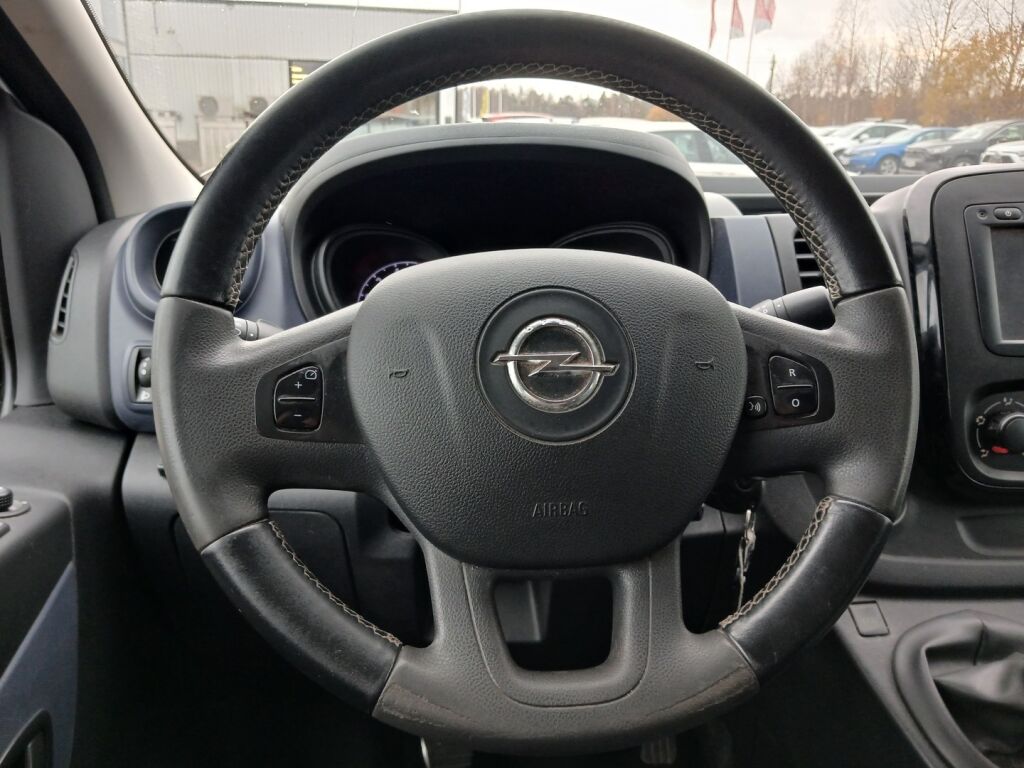Opel Vivaro 2017 Harmaa