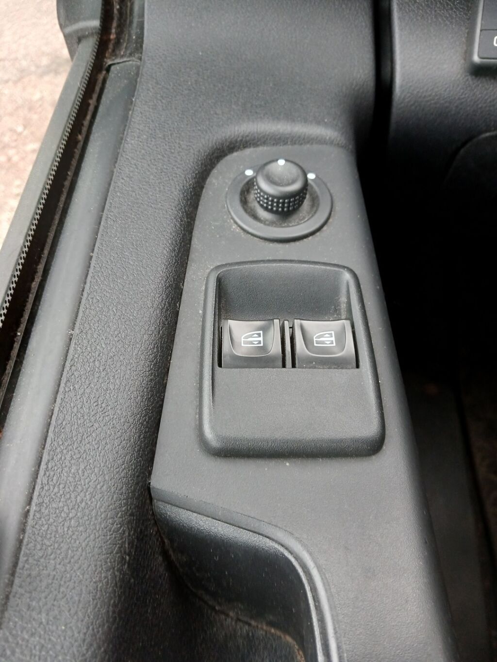 Opel Vivaro 2017 Harmaa