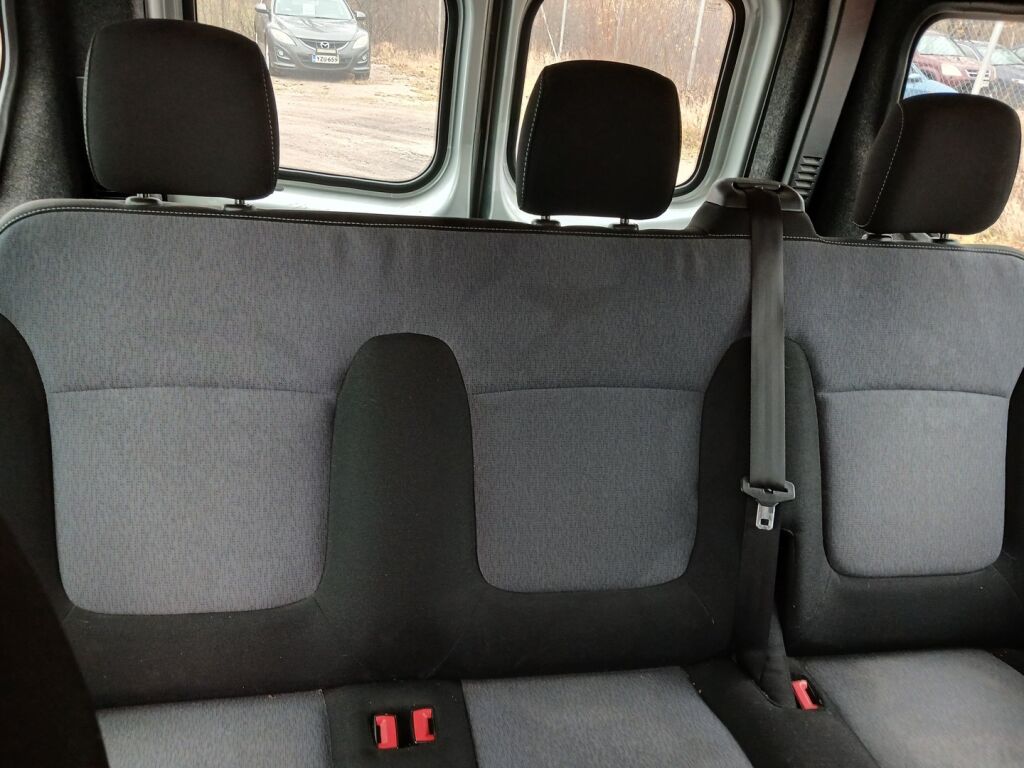 Opel Vivaro 2017 Harmaa