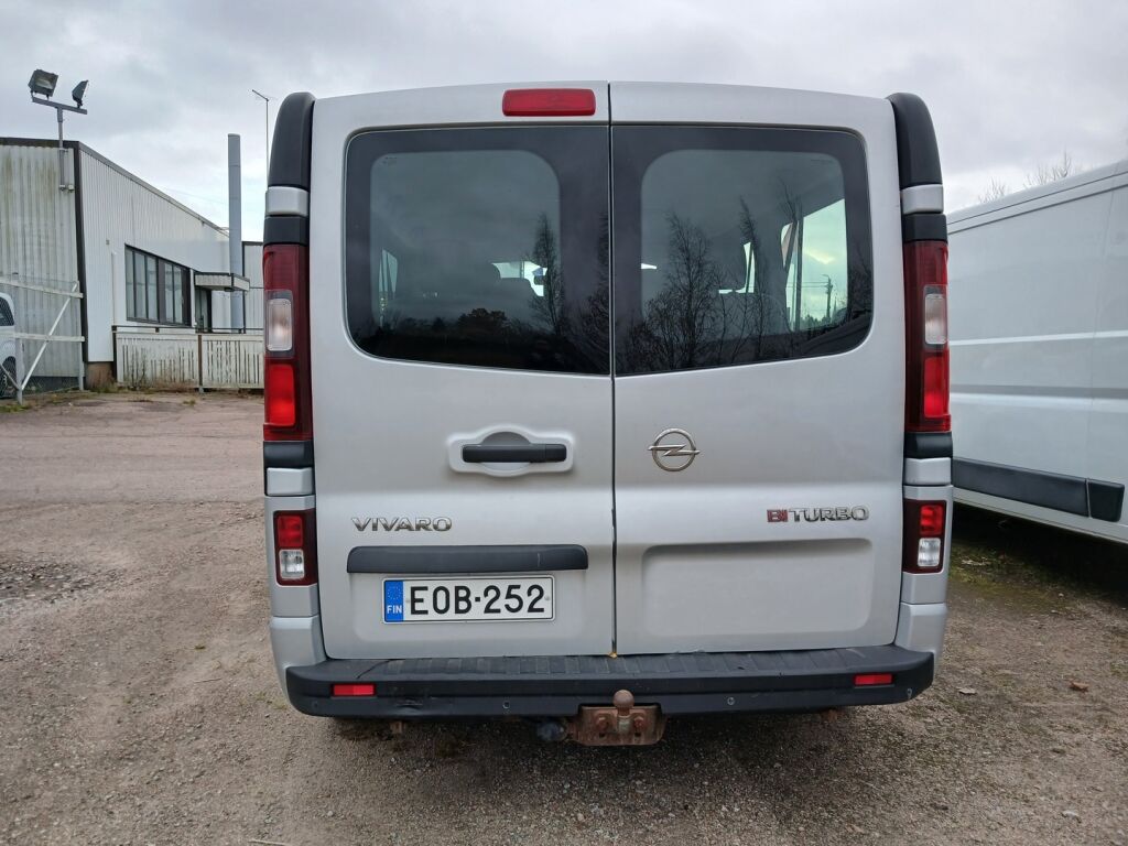 Opel Vivaro 2017 Harmaa