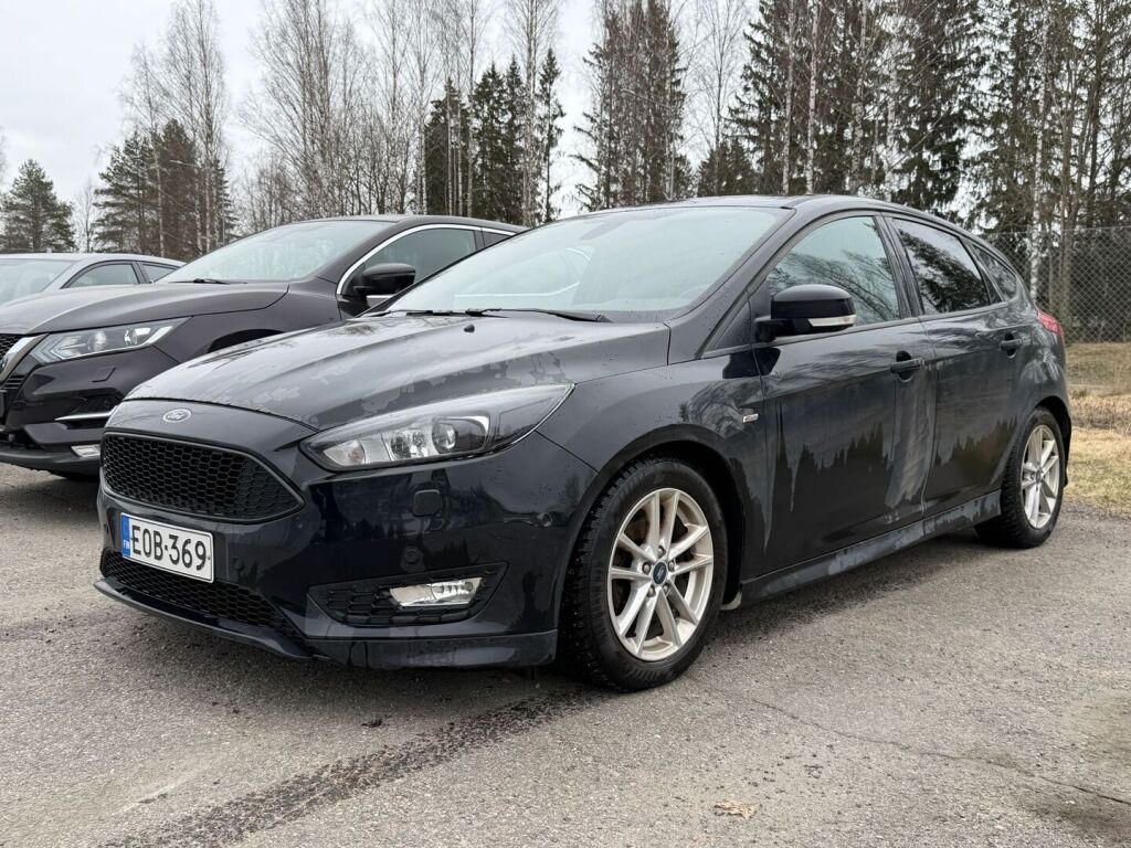 Ford Focus 2017 Musta