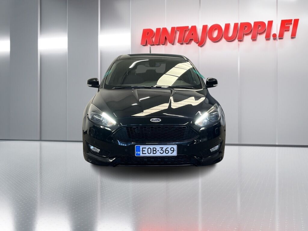 Ford Focus 2017 Musta