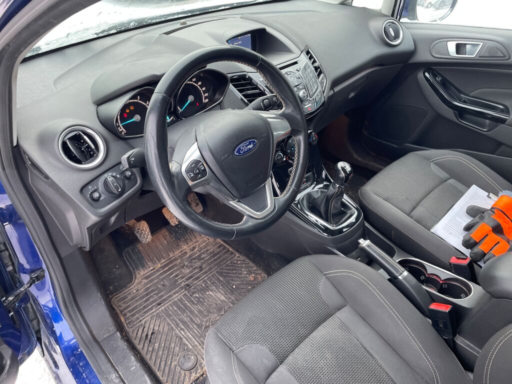 Ford Fiesta 2017 Sininen