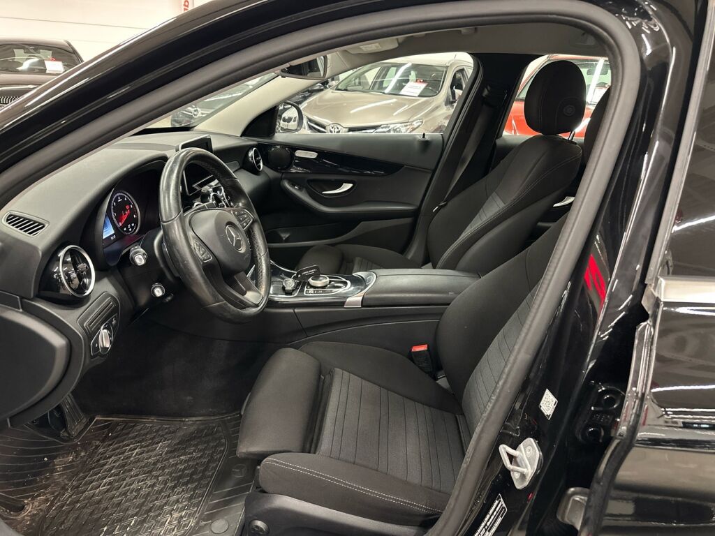 Mercedes-Benz C 2017 Musta