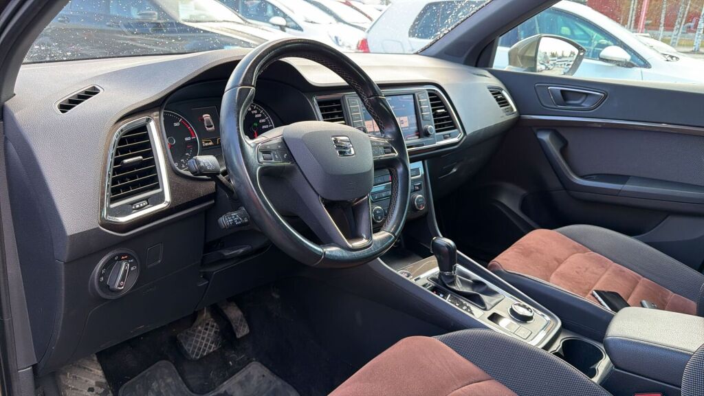 Seat Ateca 2017 Ruskea (beige)
