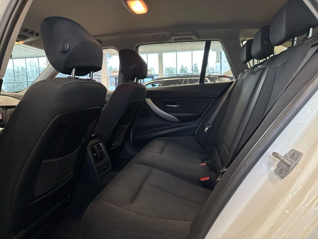 BMW 318 2017 Valkoinen