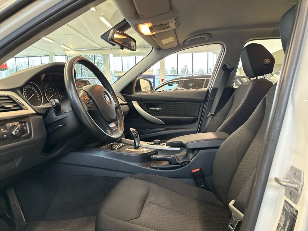 BMW 318 2017 Valkoinen
