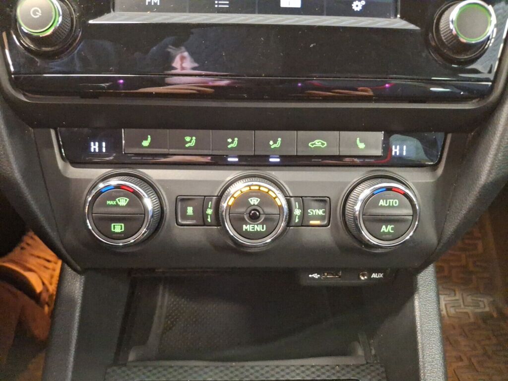 Skoda Octavia 2017 Musta