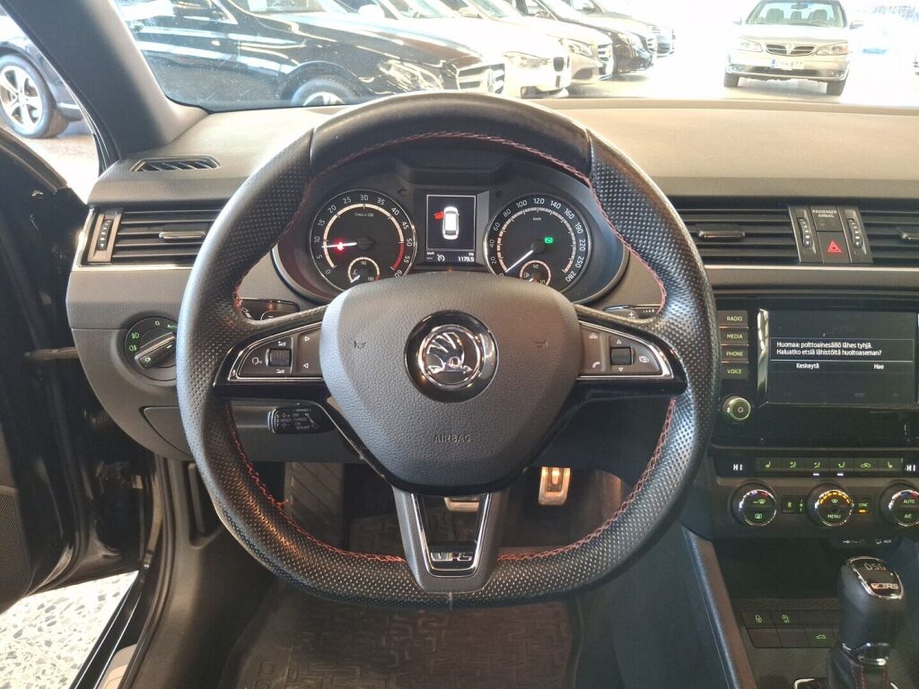Skoda Octavia 2017 Musta