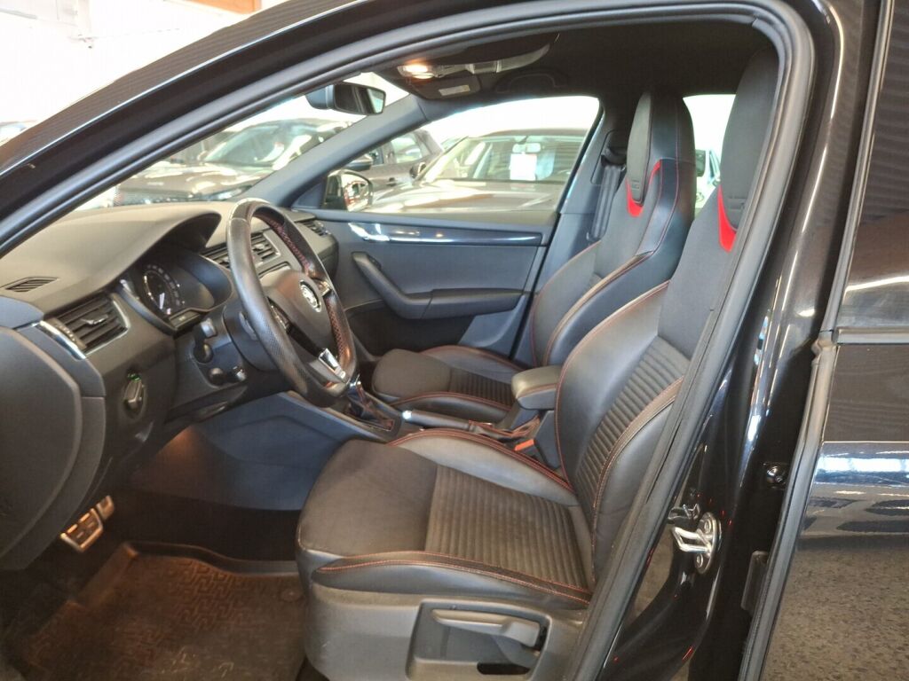 Skoda Octavia 2017 Musta