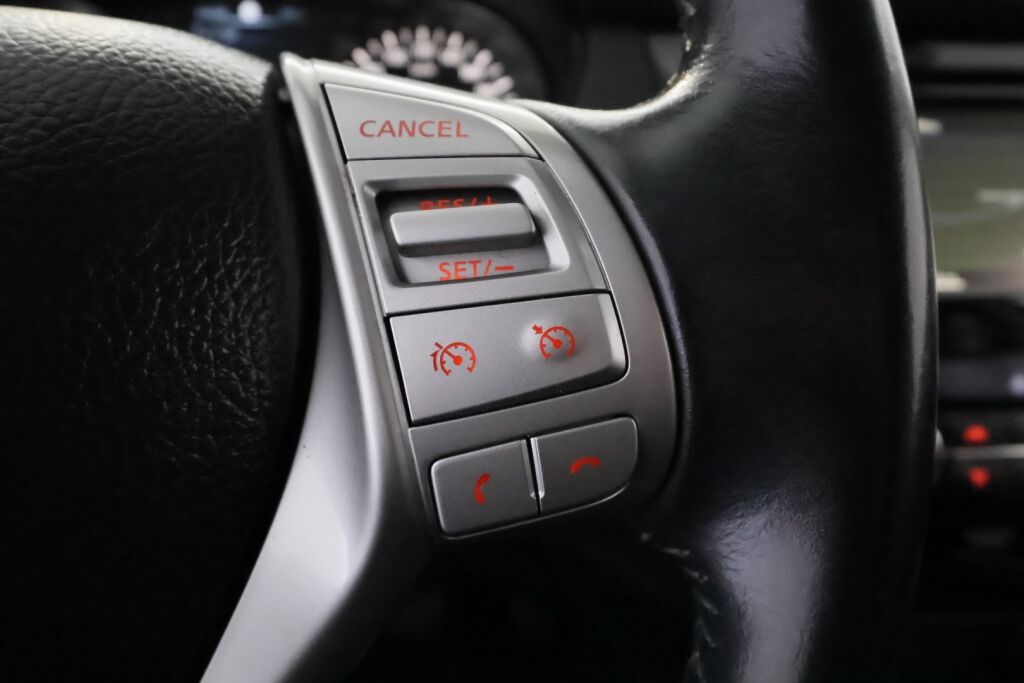 Nissan Qashqai 2016 Ruskea (beige)