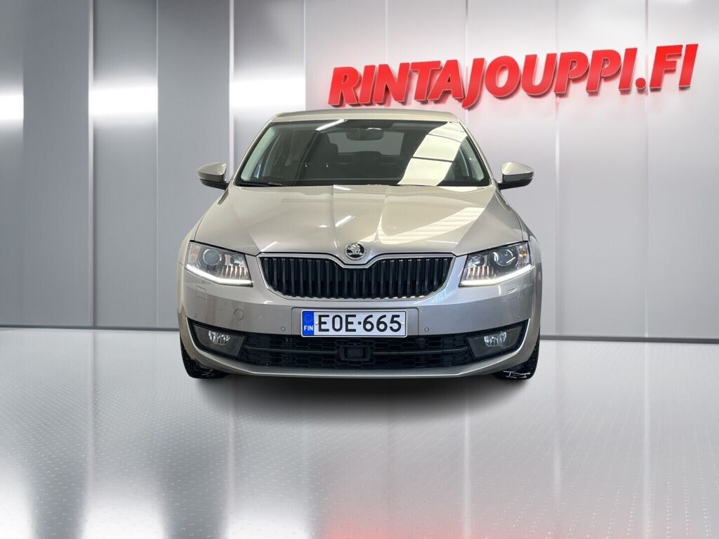 Skoda Octavia 2016 Ruskea (beige)