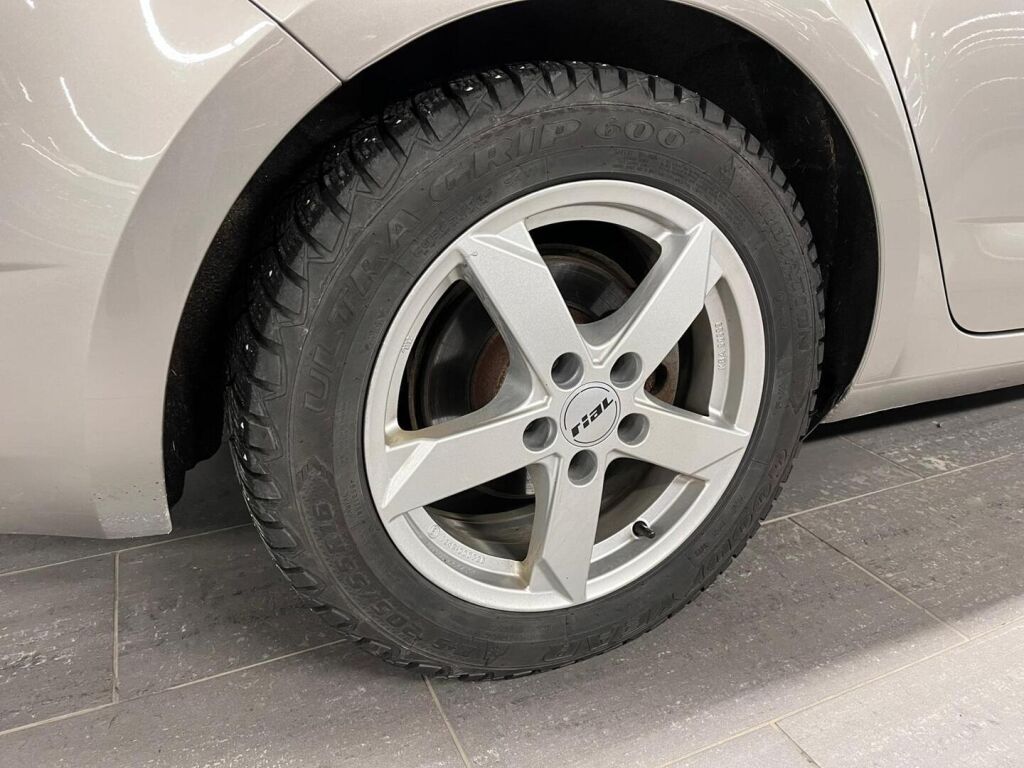 Skoda Octavia 2016 Ruskea (beige)