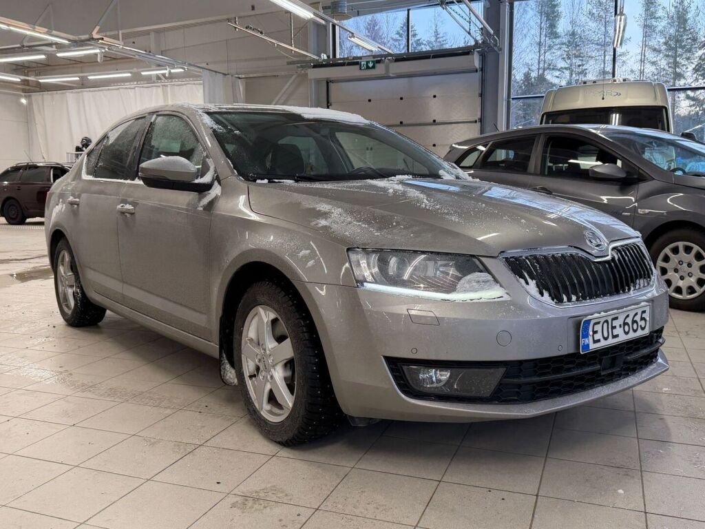 Skoda Octavia 2016 Ruskea (beige)