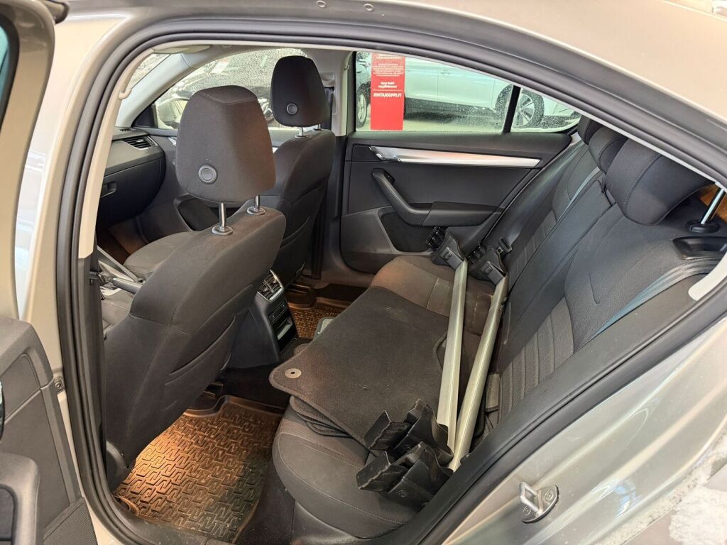 Skoda Octavia 2016 Ruskea (beige)