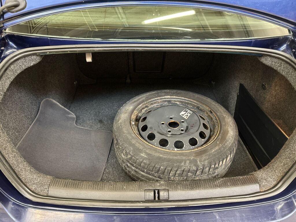 Volkswagen Jetta 2007 Sininen