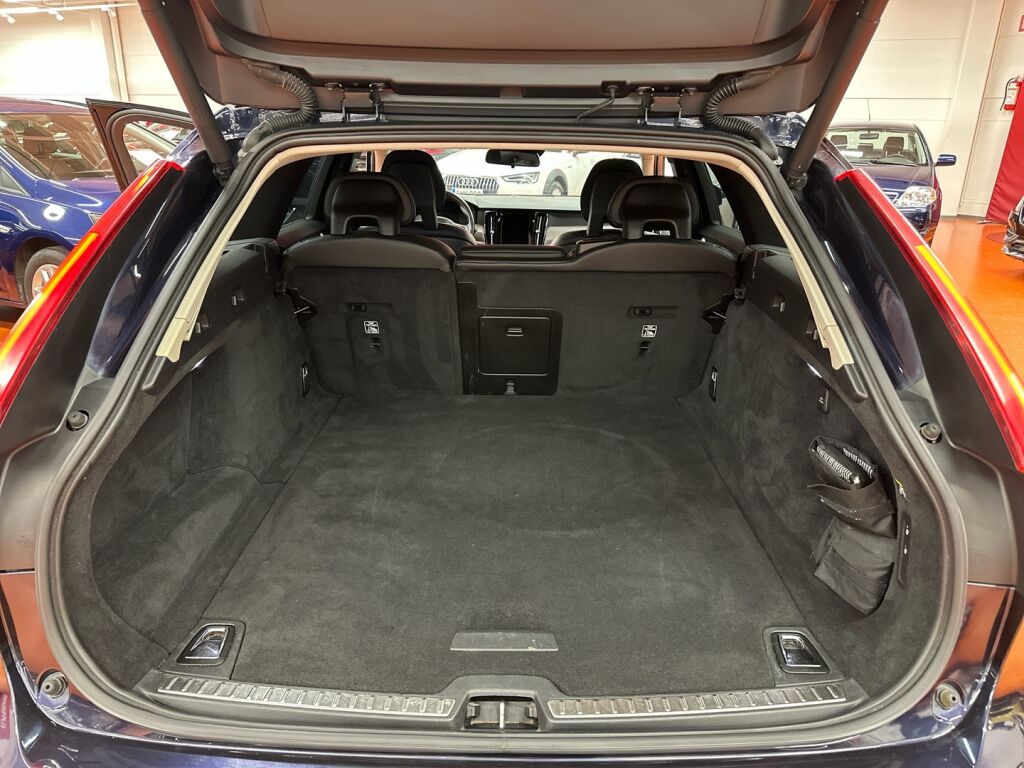 Volvo V90 2016 Sininen