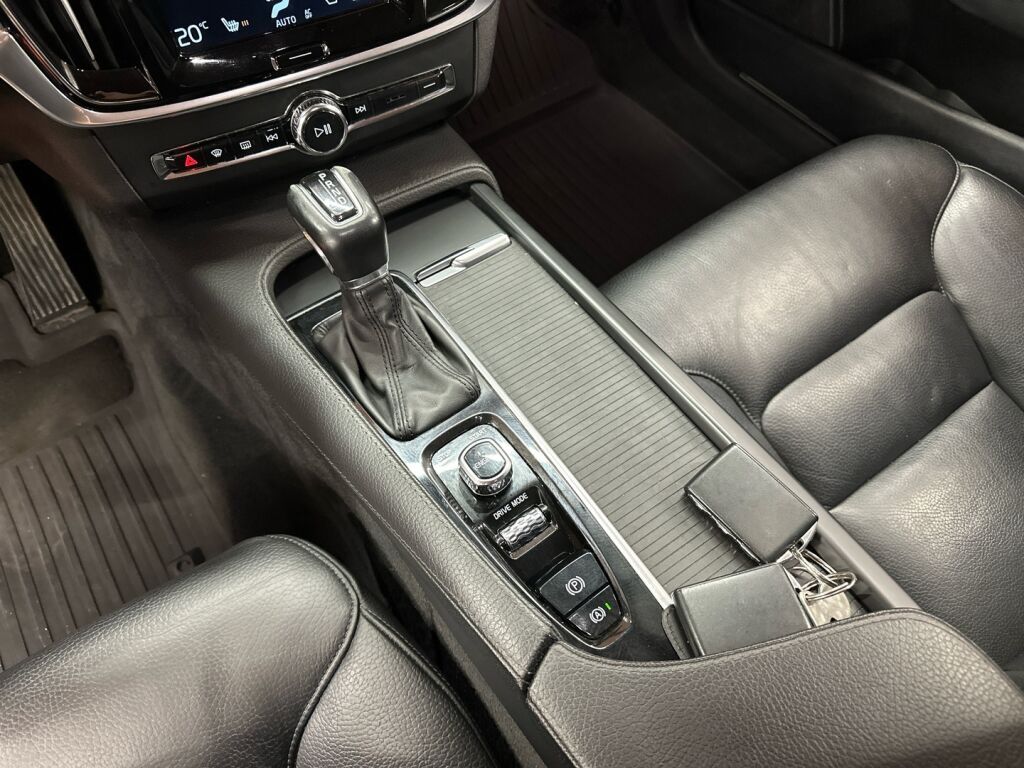 Volvo V90 2016 Sininen