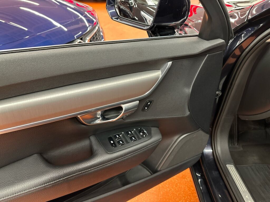 Volvo V90 2016 Sininen