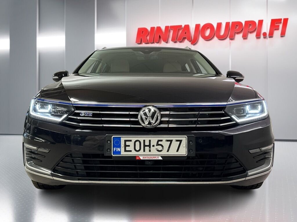 Volkswagen Passat 2017 Musta