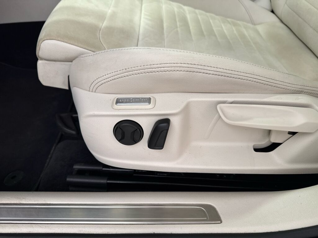 Volkswagen Passat 2017 Musta