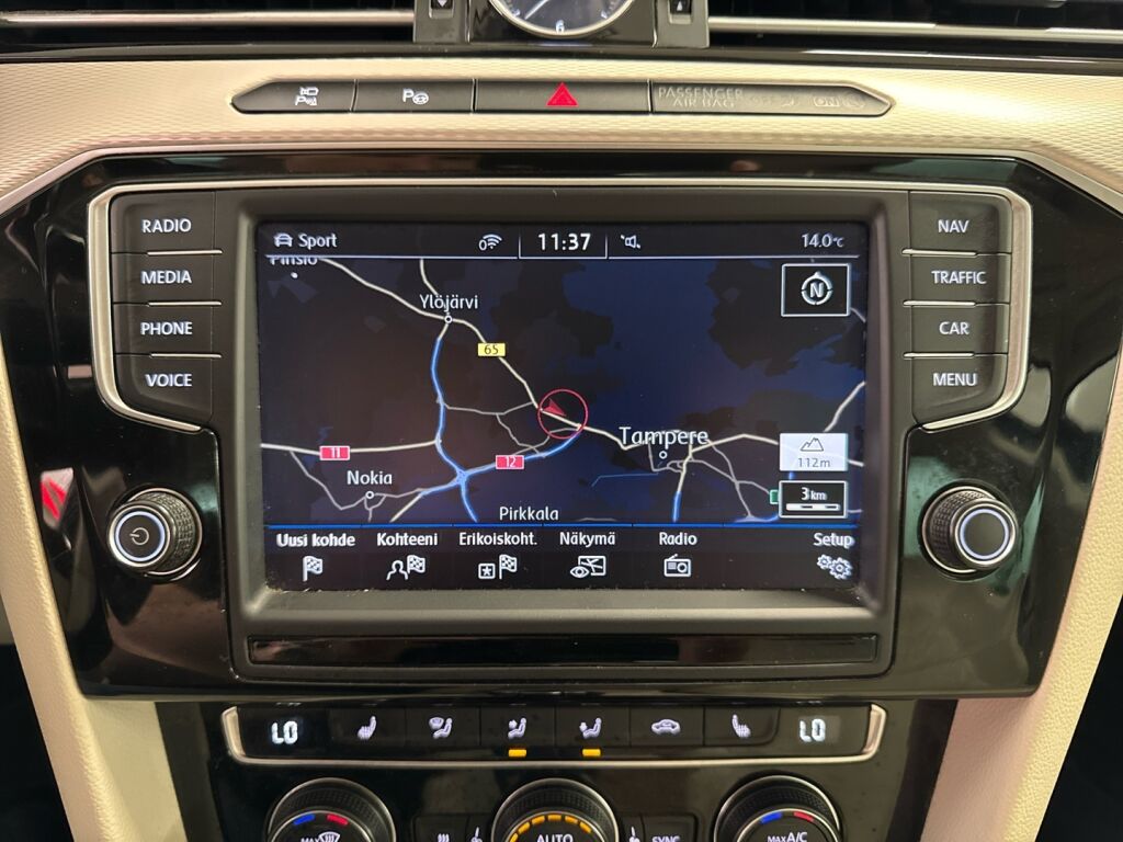 Volkswagen Passat 2017 Musta