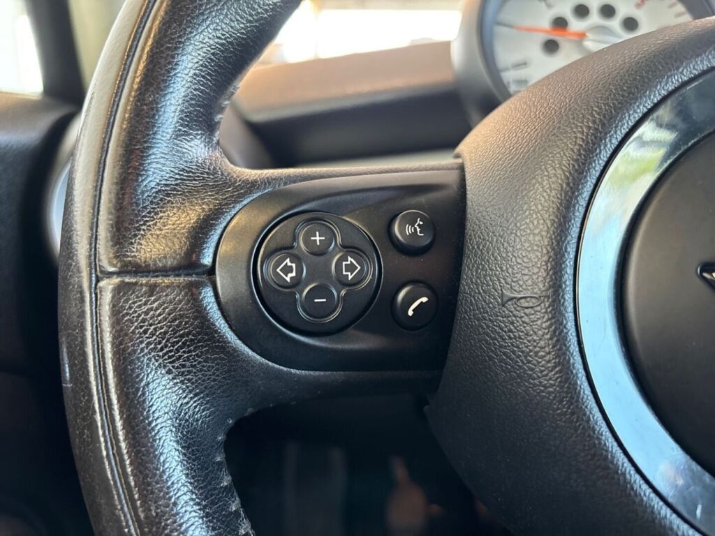 Mini Cooper D 2011 Punainen