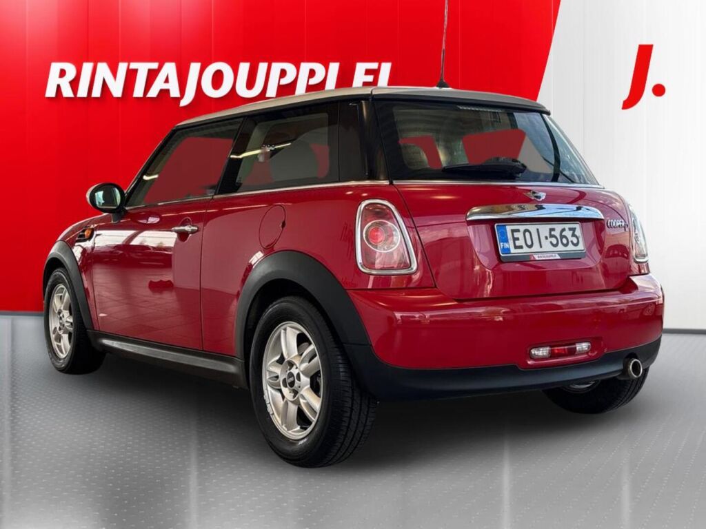 Mini Cooper D 2011 Punainen