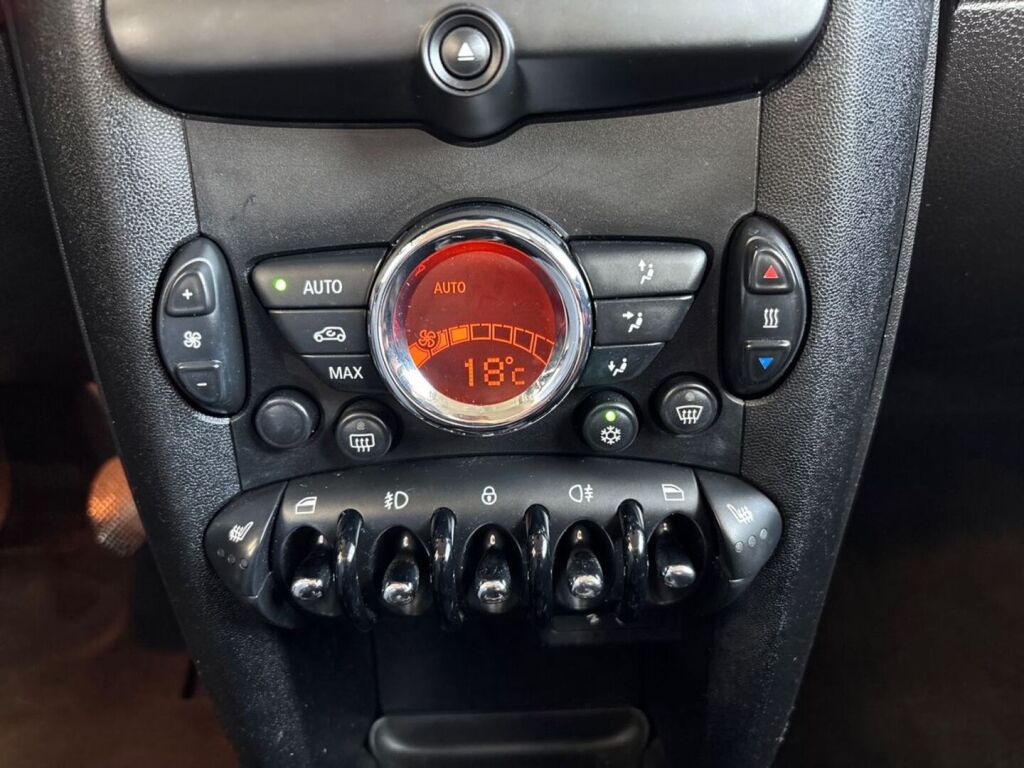 Mini Cooper D 2011 Punainen