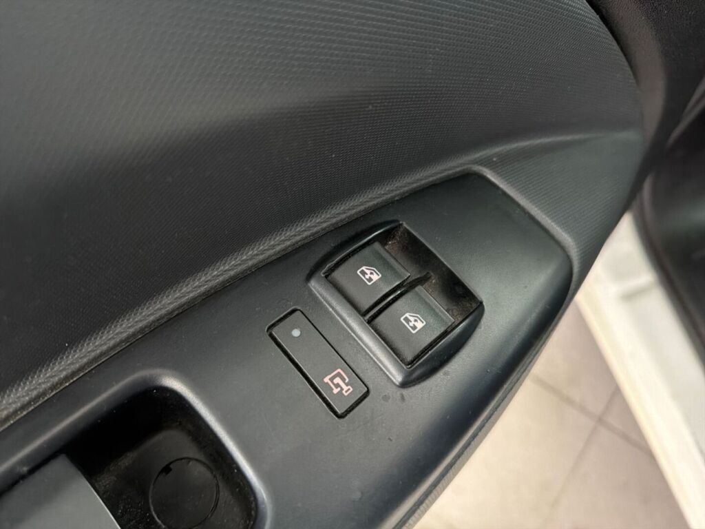 Fiat Doblo 2011 Valkoinen