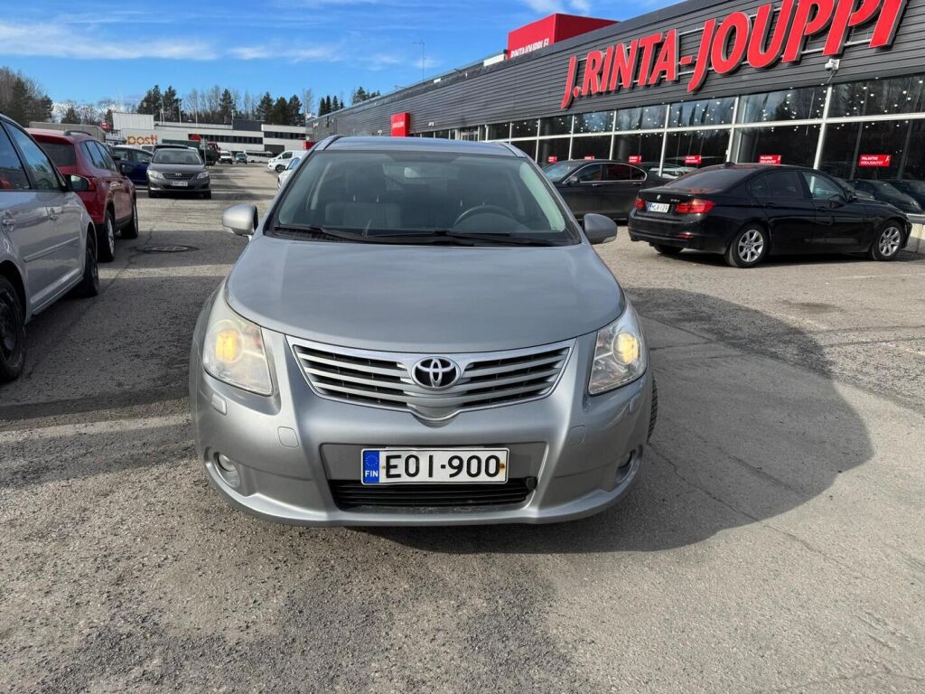 Toyota Avensis 2011 Harmaa