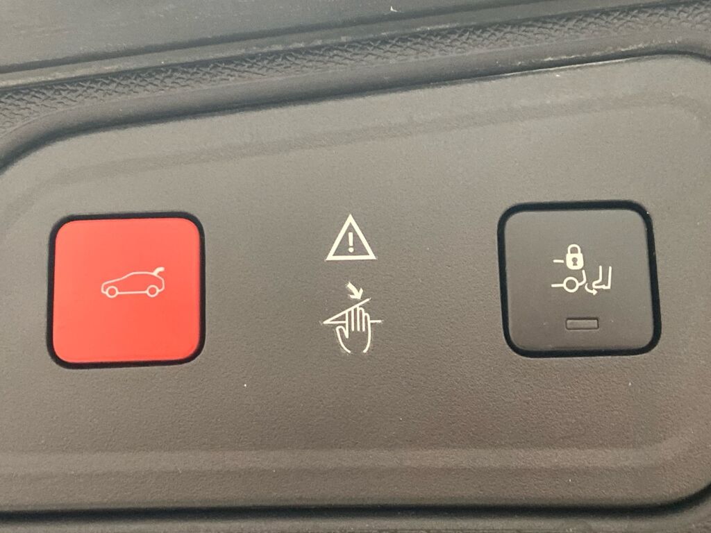 Peugeot 3008 2016 Ruskea (beige)