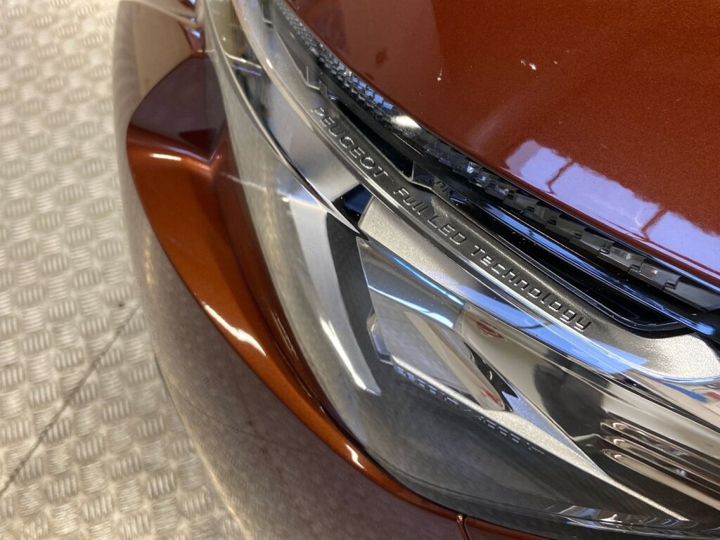 Peugeot 3008 2016 Ruskea (beige)