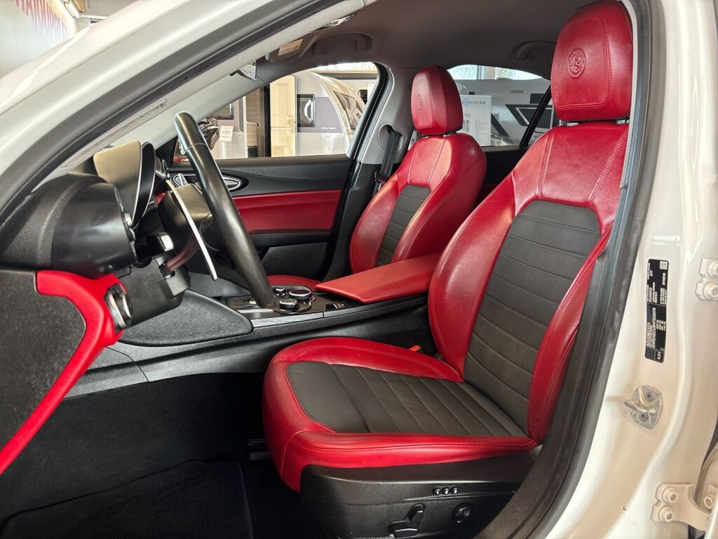 Alfa Romeo Giulia 2017 Valkoinen