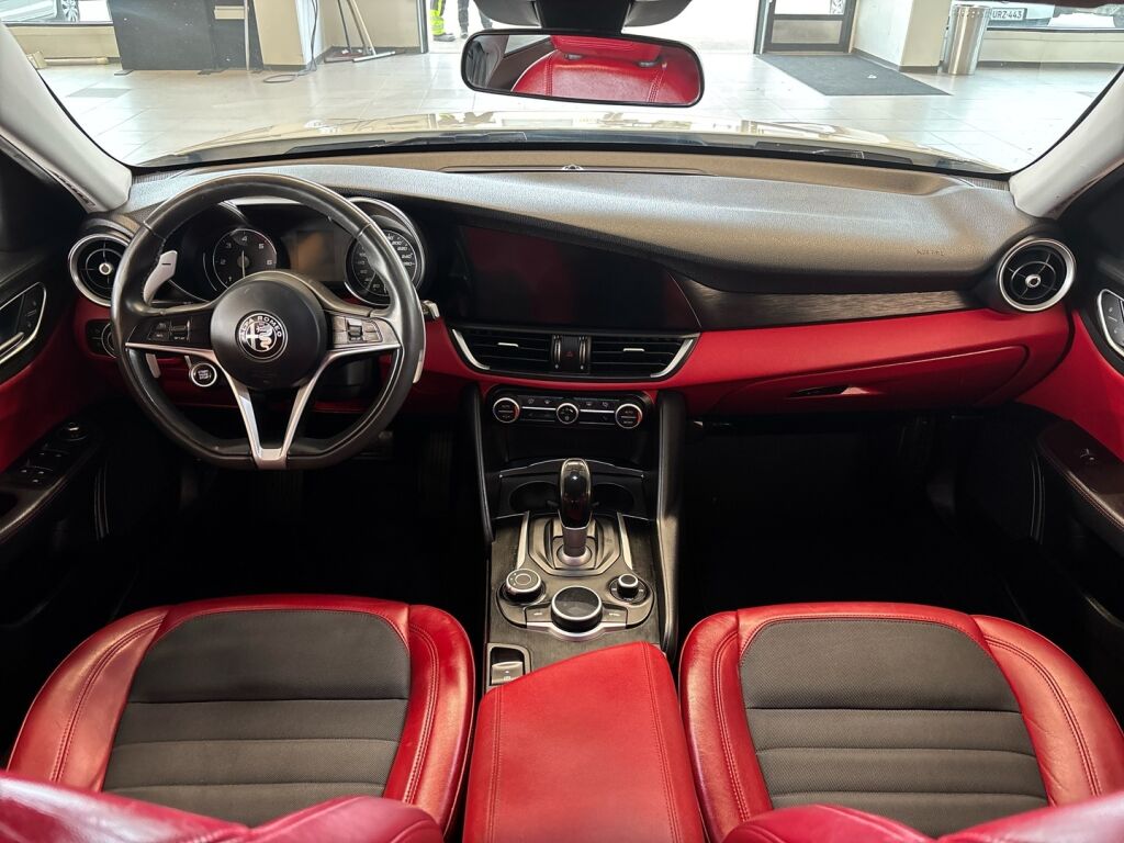 Alfa Romeo Giulia 2017 Valkoinen